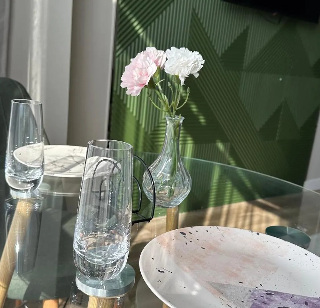 Уютная 2-Х Комнатная Квартира Almaty Apartment